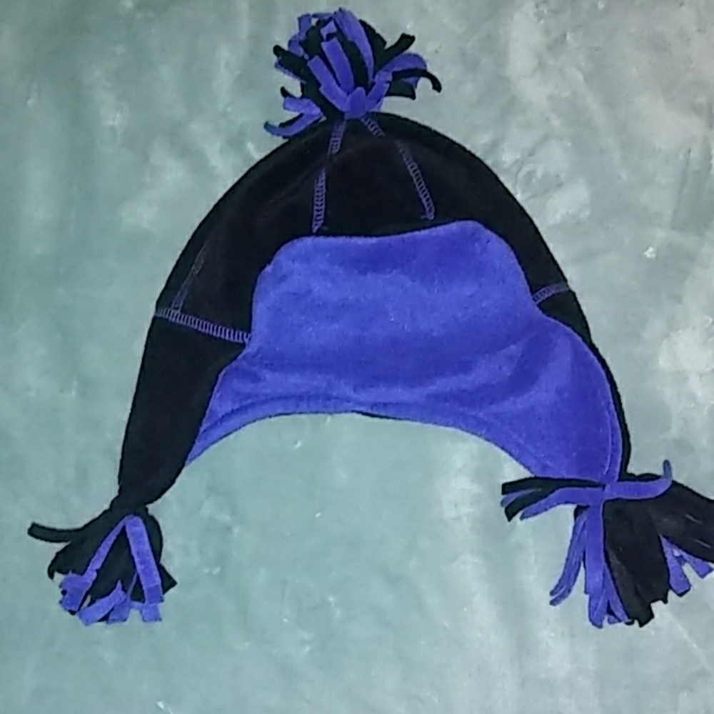 Gap Kids Blue Black Fleece Beenie Hat w/pom poms